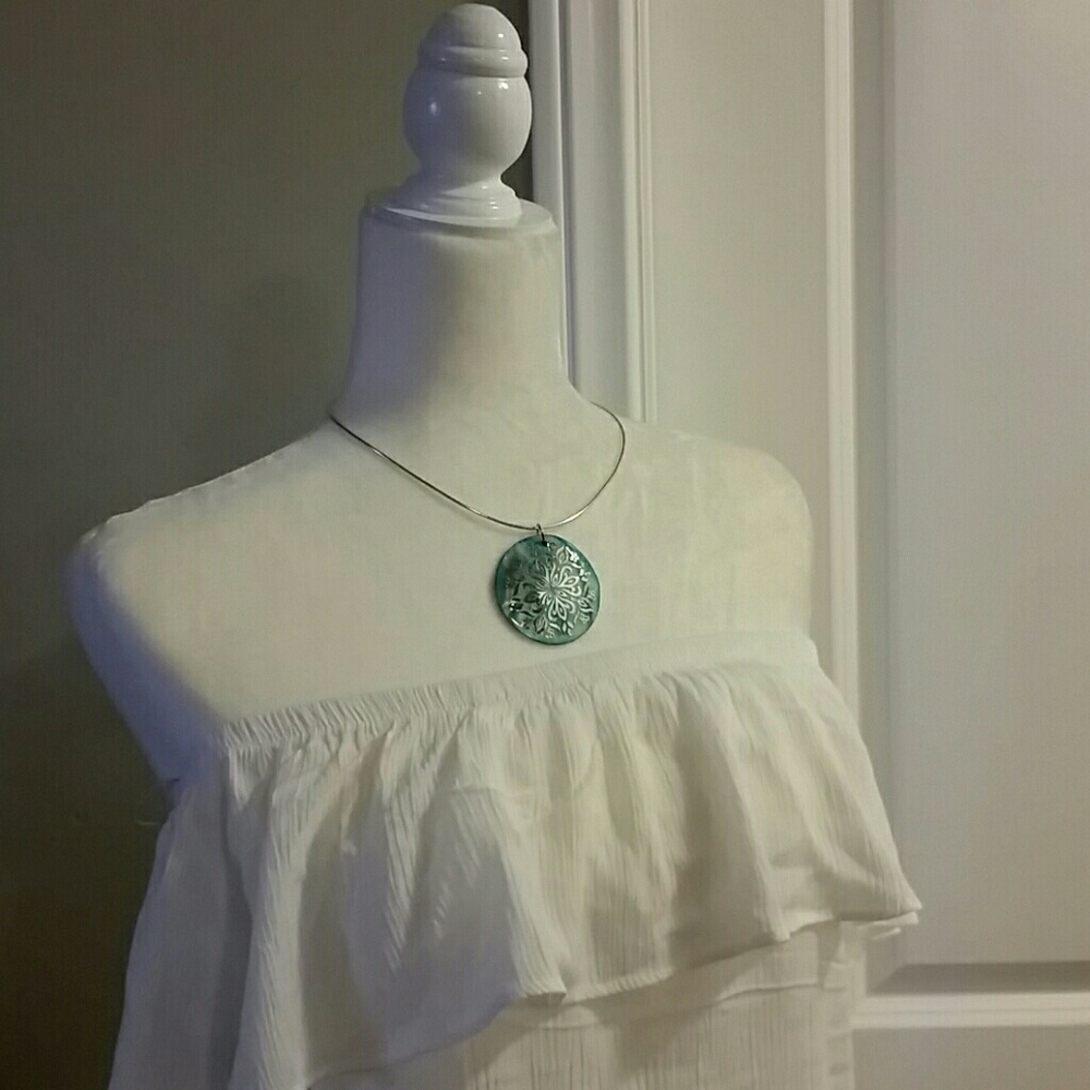 Beautiful Turquoise Color Abolone Shell Pendant T… - image 4